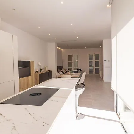 In Centro ! Ground Floor - Patio *
